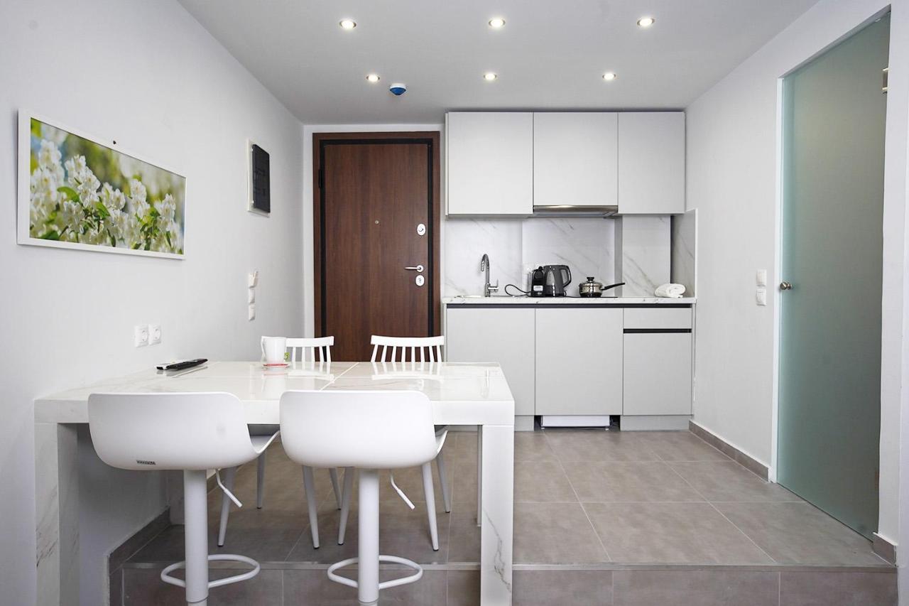 Tip - Top Suites เอเธนส์ ภายนอก รูปภาพ
