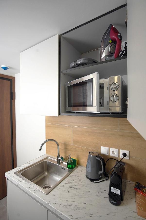 Tip - Top Suites เอเธนส์ ภายนอก รูปภาพ